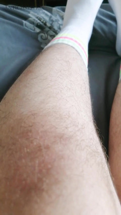 The Antichristrix: All natural leg škádlí chlupatou a smyslnou