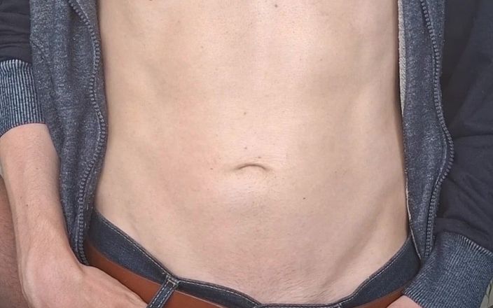 Dexterxxlfun: Sexy dünne junge werden von papi-hand gemolken