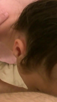 Pierwszy raz sex oralny z połykaniem