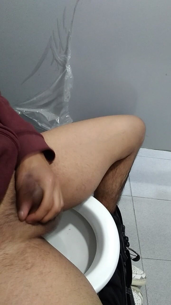 AlexAlejandro13: Trabalho enquanto eu ando no banheiro
