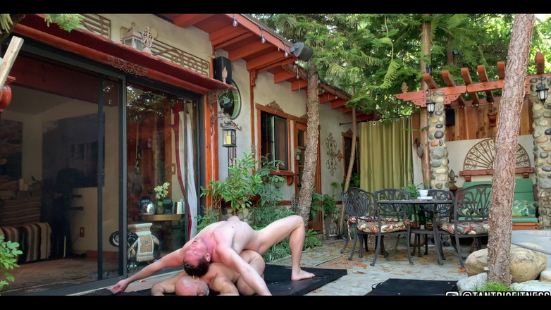 Tantric Fitness: O bonito, talentoso e bem dotado
