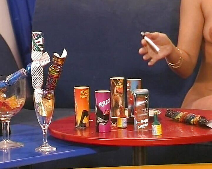 German amateur couples: अद्वितीय चार लोगों वाली चुदाई जर्मन सत्र आपको देख कर पछताना नहीं होगा