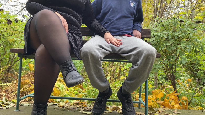 OurFetishLife: How stepmommy should train me.