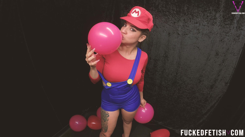 Fucked fetish: B2p Mario Bros косплей, червоні повітряні кулі, поп високі підбори