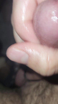 Istri semok latina dicrot di kaki setelah nyepong kontol istrinya sambil pakai stoking ketat dan lingerie seksi