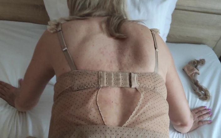 Misses_Jenny: 그녀의 보지는 거유였어' 인정사정 없는 두꺼운 자지 따먹기