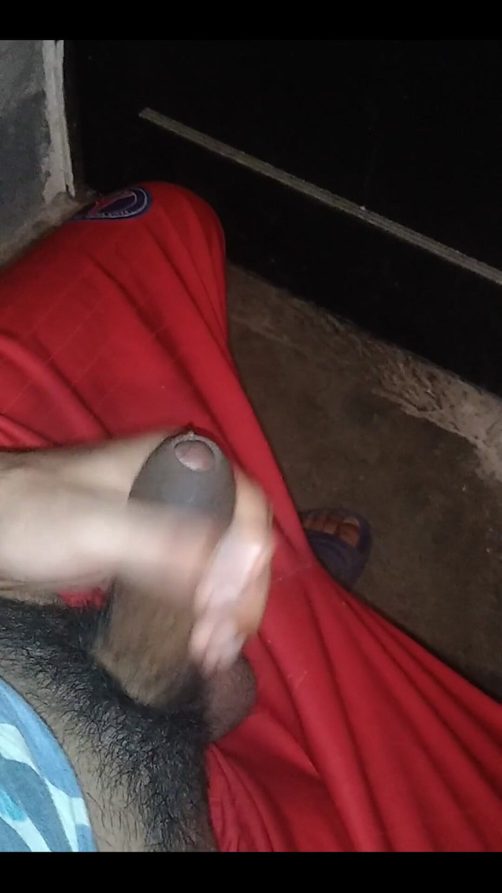 AlexAlejandro13: 厕所里的大打手枪，我希望你喜欢它享受大厚