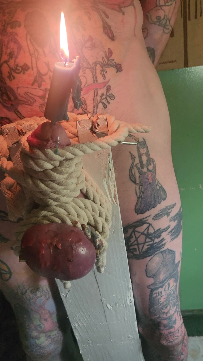 Goode Girl: Goode Girl bičování koulí od svíčky Pt2