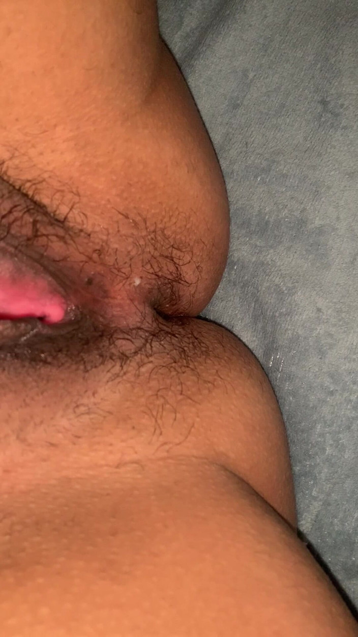 Ayumi Glows: Female Masturbation and Squirting