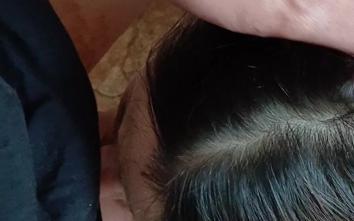 Lesbian-illusion: Наш швидкий секс на сусідній кухні