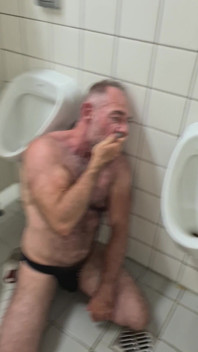 Bathroom Cruising