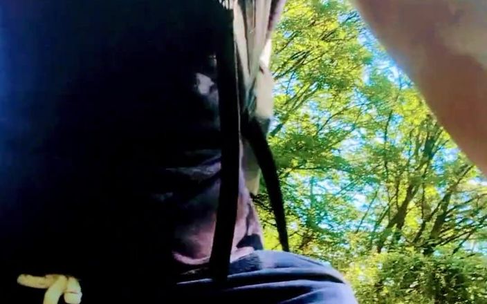 Sexy possum: ただ私のソーセージで遊んでいる私の自転車のからかいであること