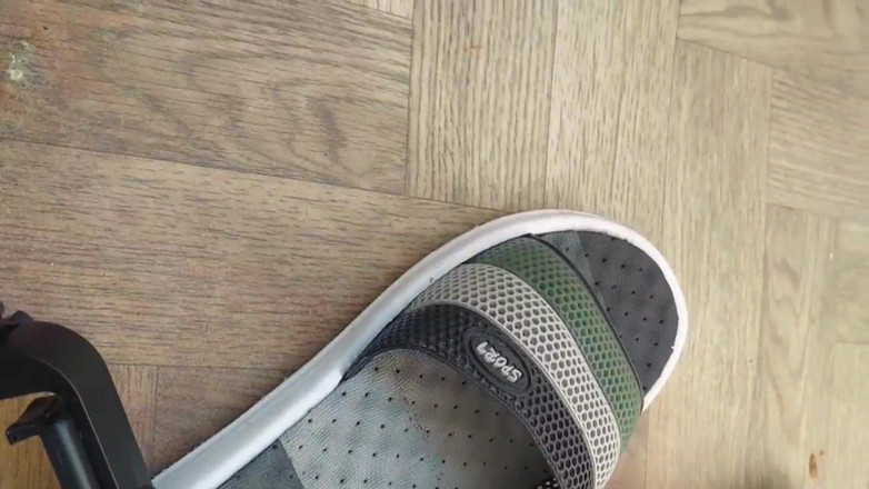 Kitty_Cross: Thigh Highs'ta sallanıyor