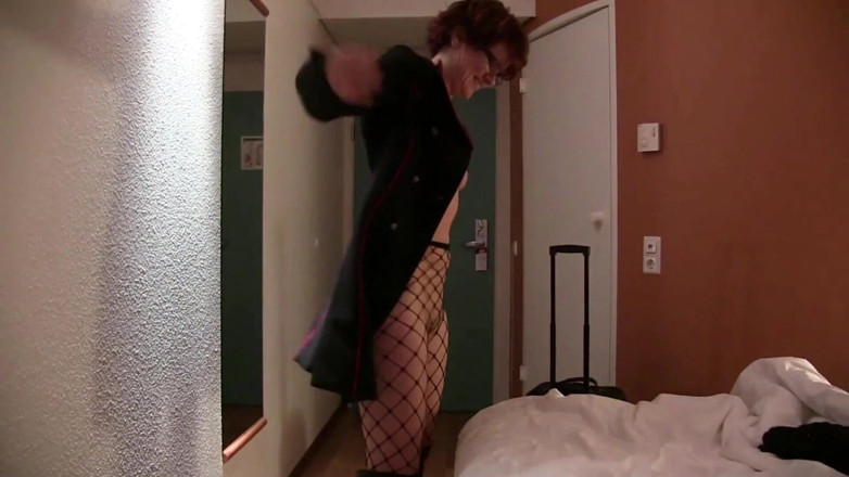 Popp Sylvie: Popp Sylvie está follando en el hotel