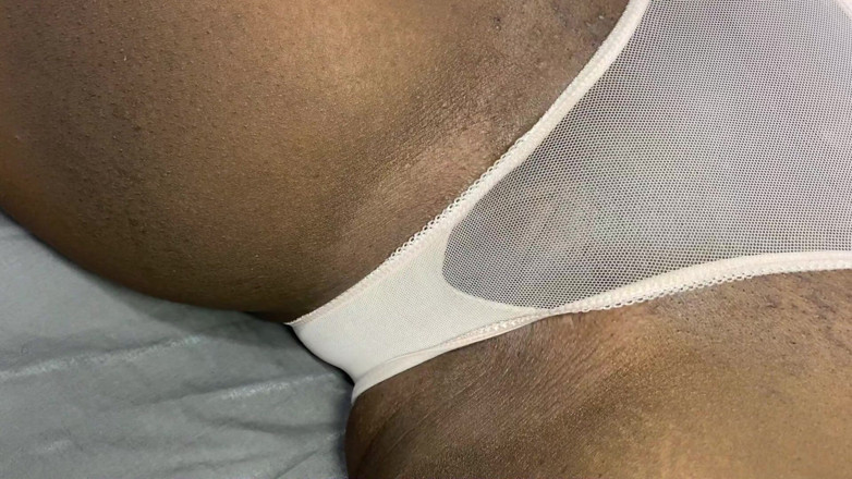 zendella usain: Une belle-mère au gros cul se fait baiser par son...