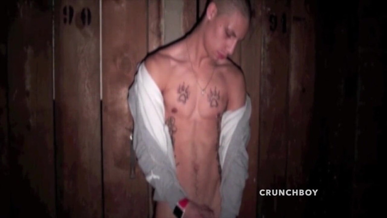 Crunch Boy: これはジェシーが彼の友人をクソです