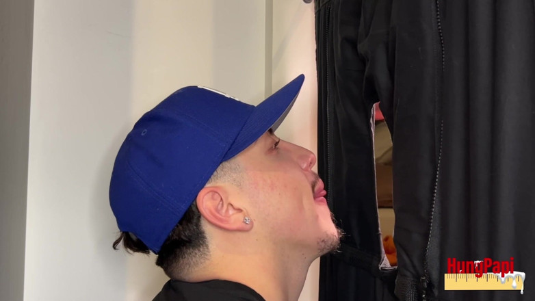Hung Papi: Gloryhole Bro Homie Saje velkou nesestříhanou péro Glory Hole