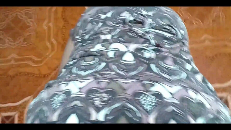 BBW Kelly Mom: 내 계모는 뭔가를 데리러 아래로 구부려, 나는 그녀의 큰 엉덩이를 섹스 할 수있는 기회를 가지고