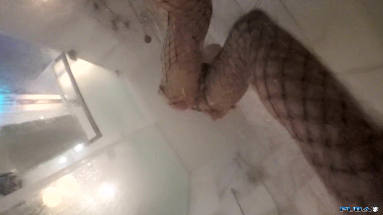 Leya Falcon: Steamy Shower Tease