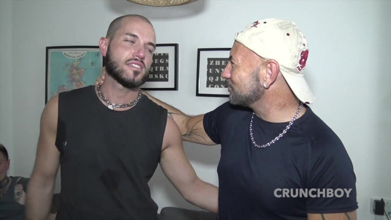 Hard fuckers fucking raw only: Arthur Ink dikongkek mentah oleh kongkek atas xxl