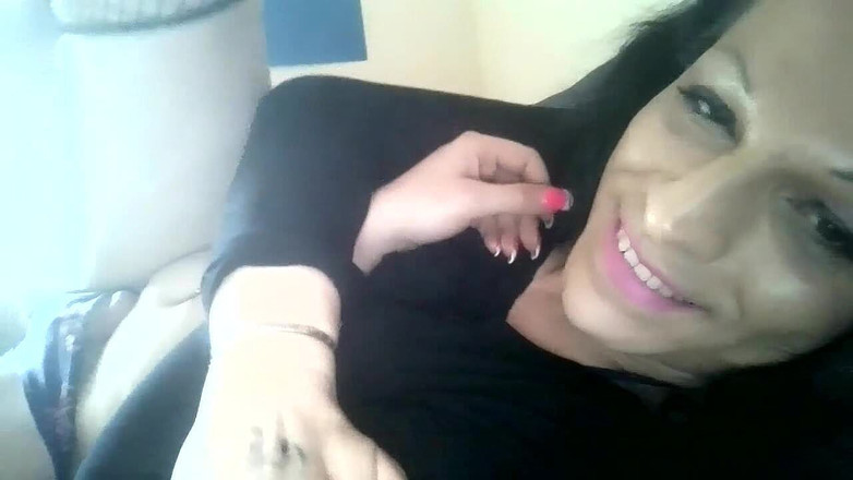 DARIA DEEPES: Saya di Sofa Saya Bahagian Ii