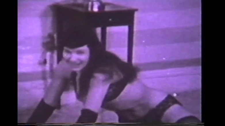 Vintage megastore: Betty page uncovered - film vintage lengkap