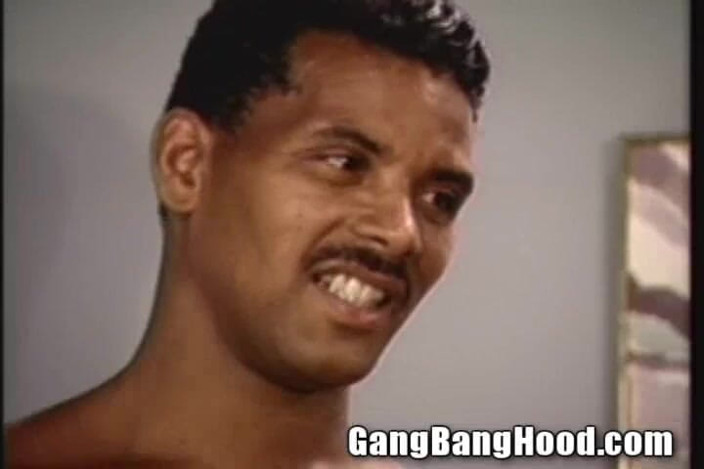 Gang Bang Hood: 80-s Hair Pancake Titty Brown Suka Czarny Kutas uderzył BBC...