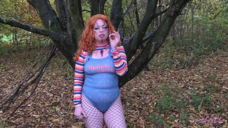 Catalia's Extreme Kink Fetish Domination Vids!: Catalia在角色扮演中抽烟