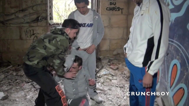 Crunch Boy: Úžasný drsný gangbang při exhib s Enzem Rimenezem a jeho...