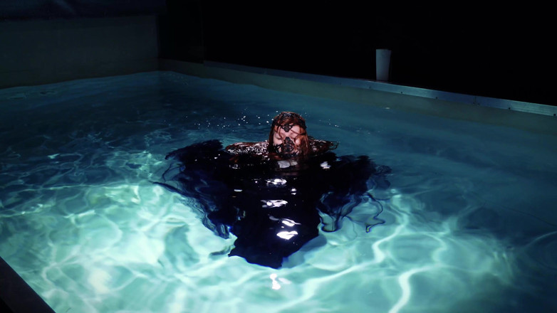 Arya Grander: Underwater shooting - full backstage