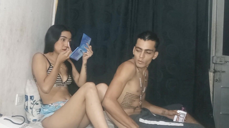 gledyxxx: Hey stiefschwester, kannst du mir eine Massage geben und dann...