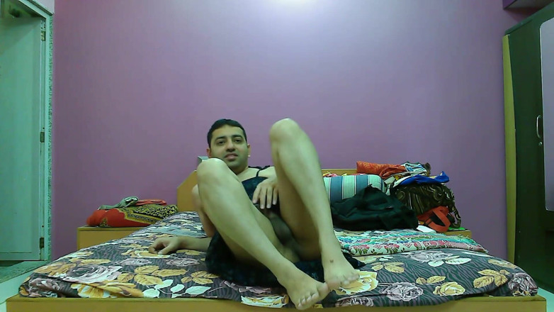 Cute & Nude Crossdresser: Сексуальна сіссі кроссдресссер femboy sweet lollipop у довгій сукні.