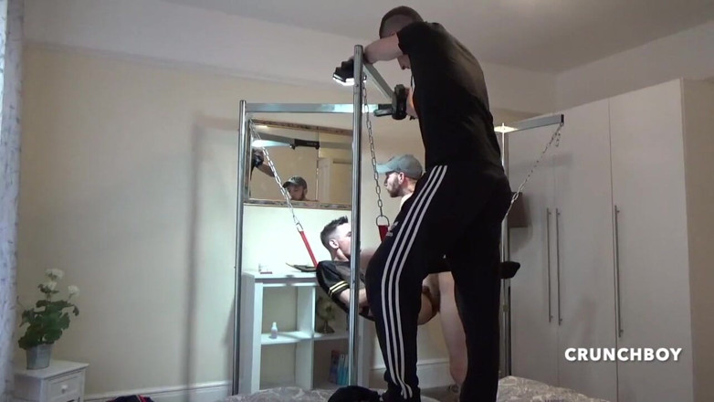 Home web camera: Webcam with slut fucked raw by Stepdaddy in sling