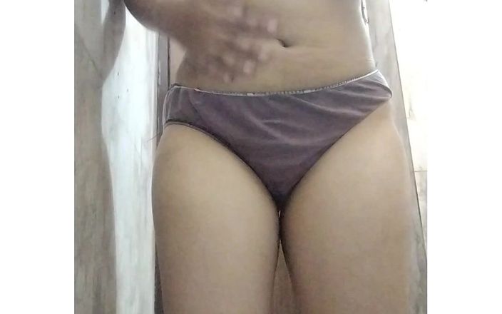 Riya Thakur: Indien-mädchen nimmt bürste in ihre anal, sie was passiert danach