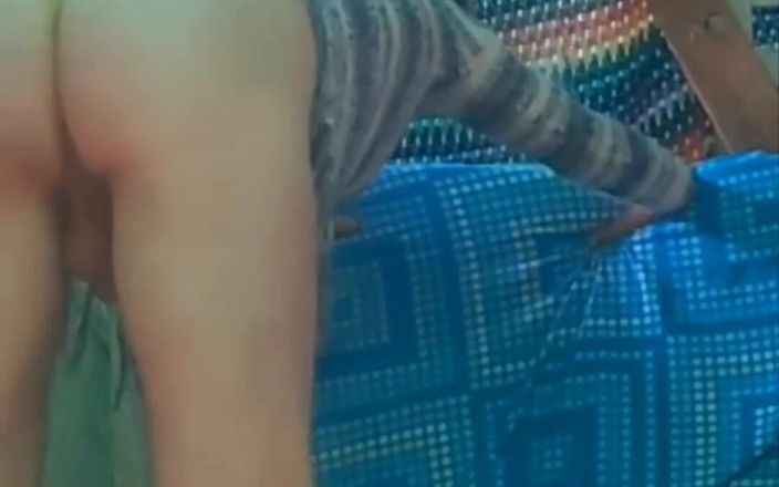 Lizzaali: Cowok sange ini menggoda ayahnya dengan celana dalam hitamku di...