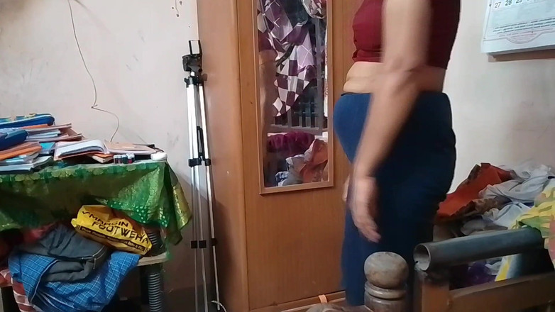 Skydreem1104: Indyjska wiejska dziewczyna ubrana w sari