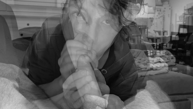 Akasha7: Gadis Baik Selesai Kerja, Merangkap Di Muka