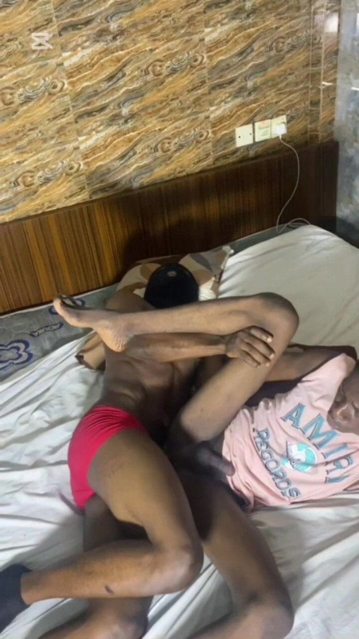 Big_brown: ब्राउनिंग चुदाई सबसे अच्छा दोस्त है