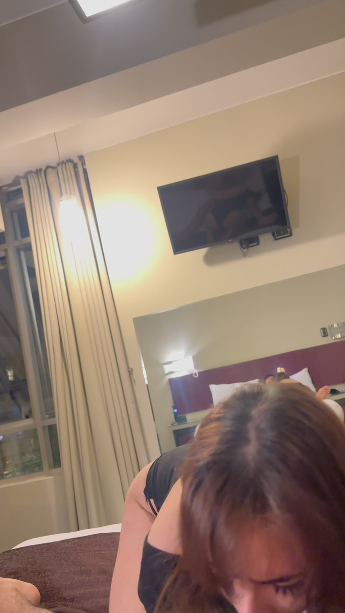 Lola Petite: Cuckold Chat: Creampied by Another Man