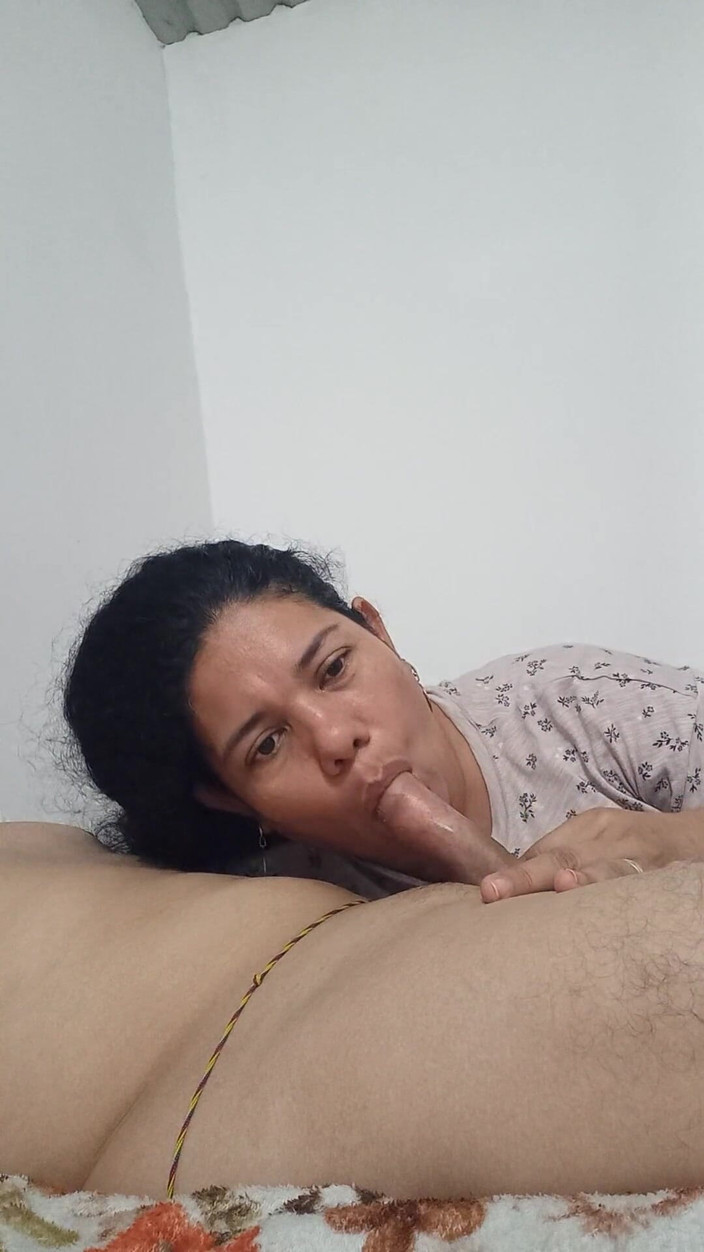 Valkyrieandluigy: Manželka saje ptáka ve stylu škádlení