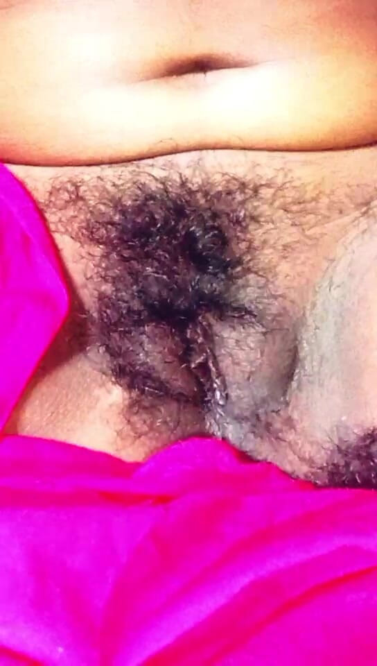 Png: Desi Indische Bhabhi maakt het haar van de Boer schoon,...