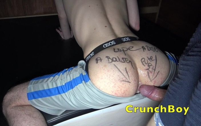 Gaybareback: Francesa puta cremapiada por gran polla en trastienda