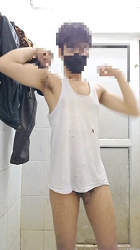 Showing off My Little Body