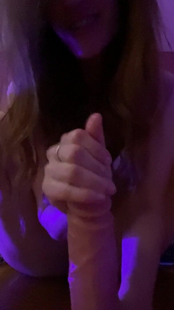 TheRealKittyD: 热辣人妻的实验出了问题！你把你的老婆变成了一个婊子！