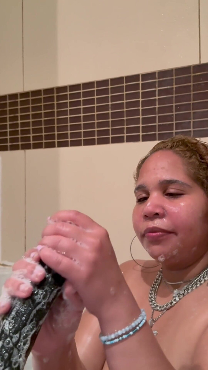 PutiLing: Shower Wet Hair Natural Big Tits Faux BBC Handjob Cumshot...