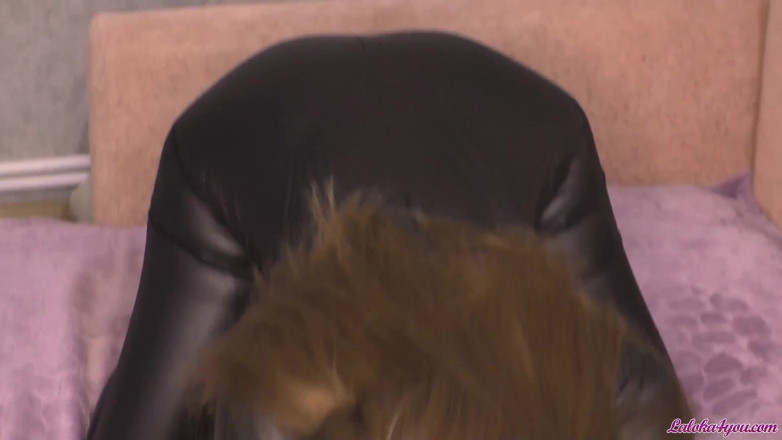 Laloka4you: 眼鏡の女の子官能的な吸い大きなディックの恋人 - 兼飲み込む