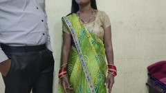 Mumbai Ashu: Desi bhabhi pergi ke suatu tempat memakai saree, kemudian kakak...