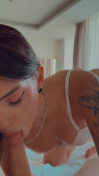 Demi-sœur a Désiré Et J’ai Joui Sur Son Visage