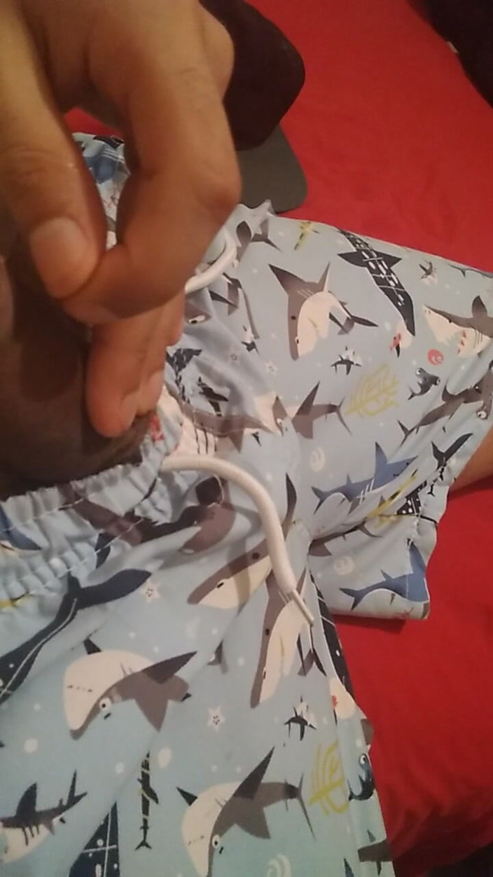 AlexAlejandro13: Dia na glória se masturbando