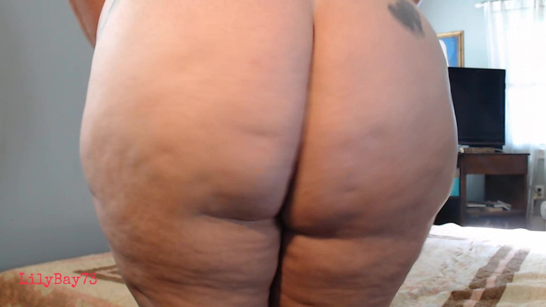 Lily Bay: Culona sucia